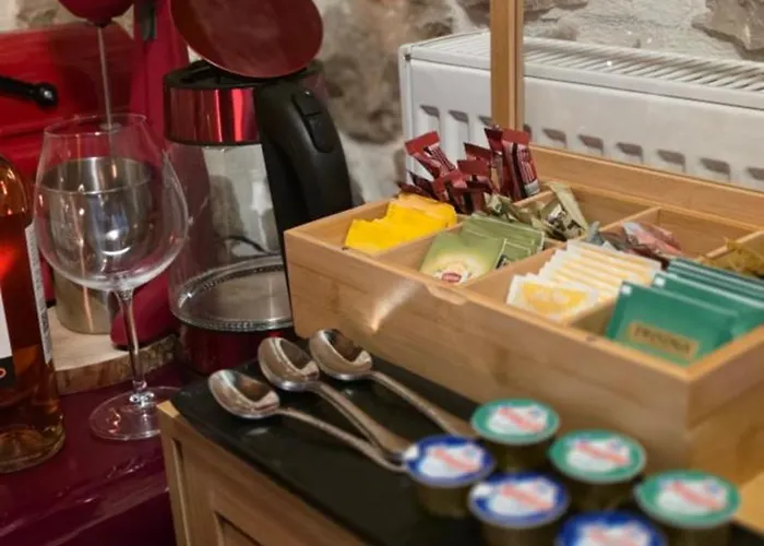 Mont Rock Daire Synikia Mesi Trikalon