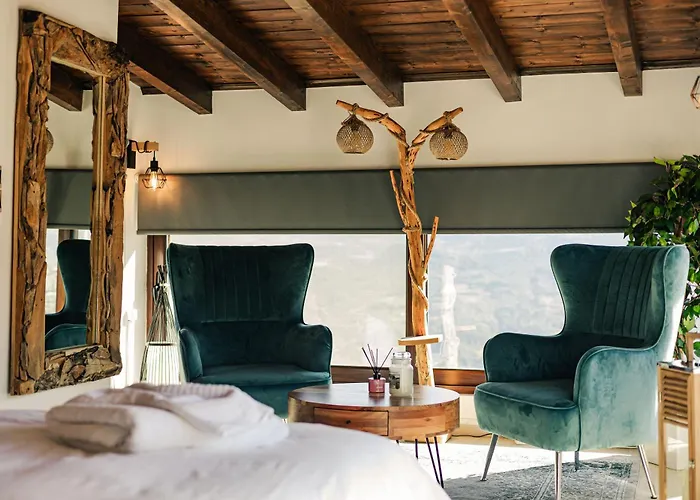 Mont Rock * Synikia Mesi Trikalon